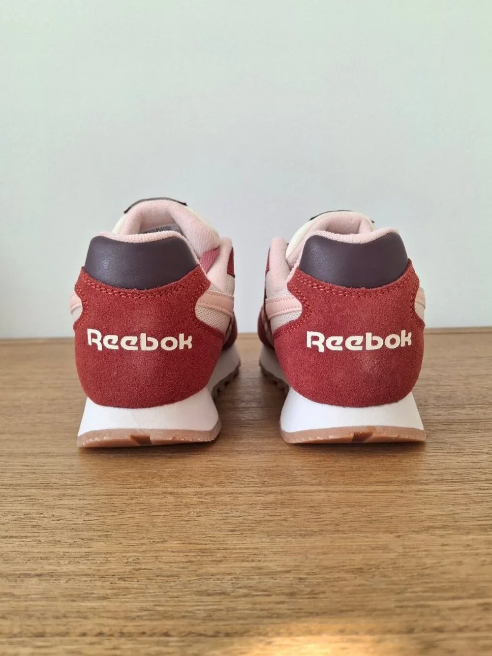 (New) Reebok‎ – Harman Run Double Retro Suede Sneakers (Alabaster) – Women's 7.5